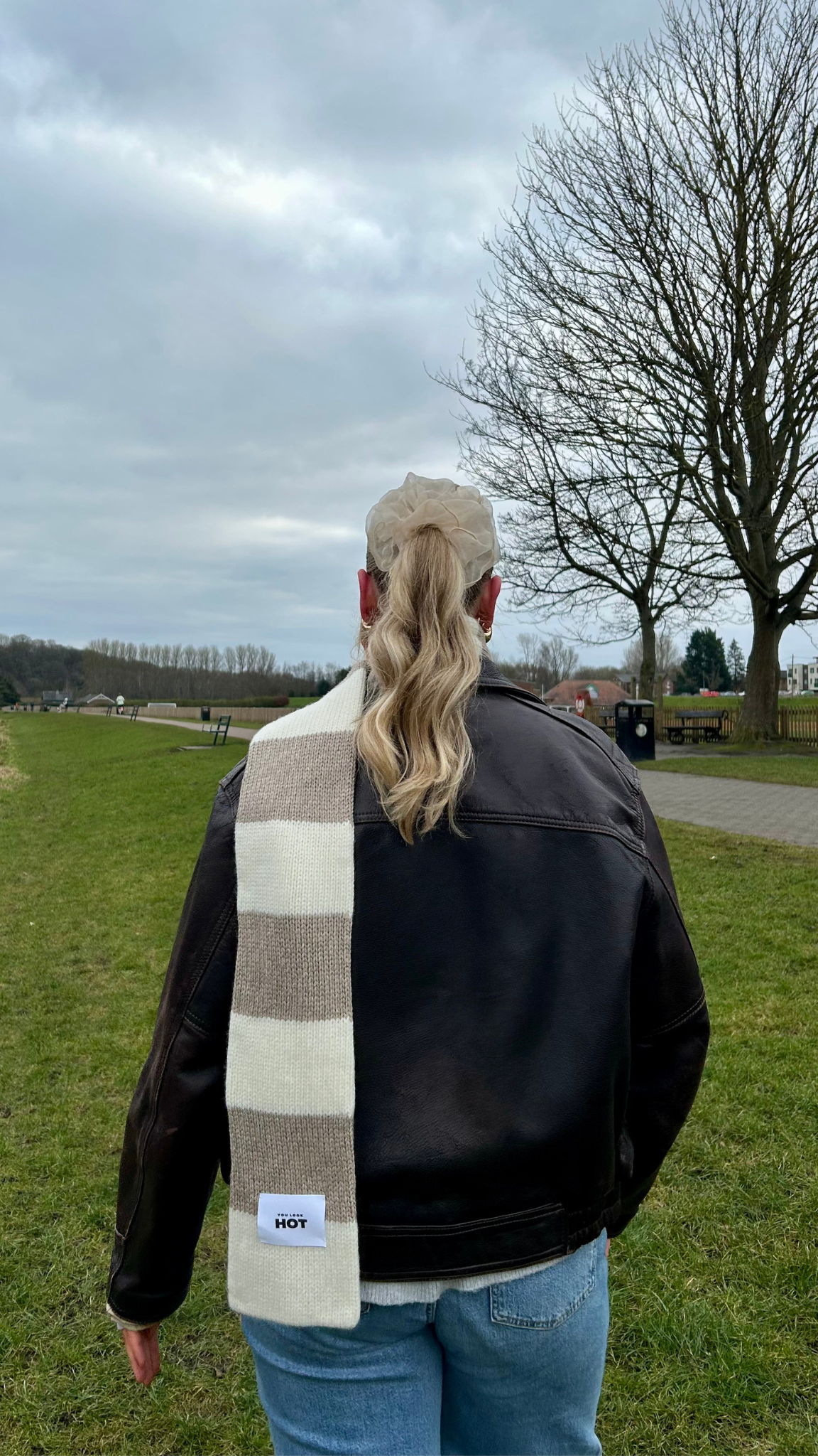 The YLH Scarf - Beige & Cream