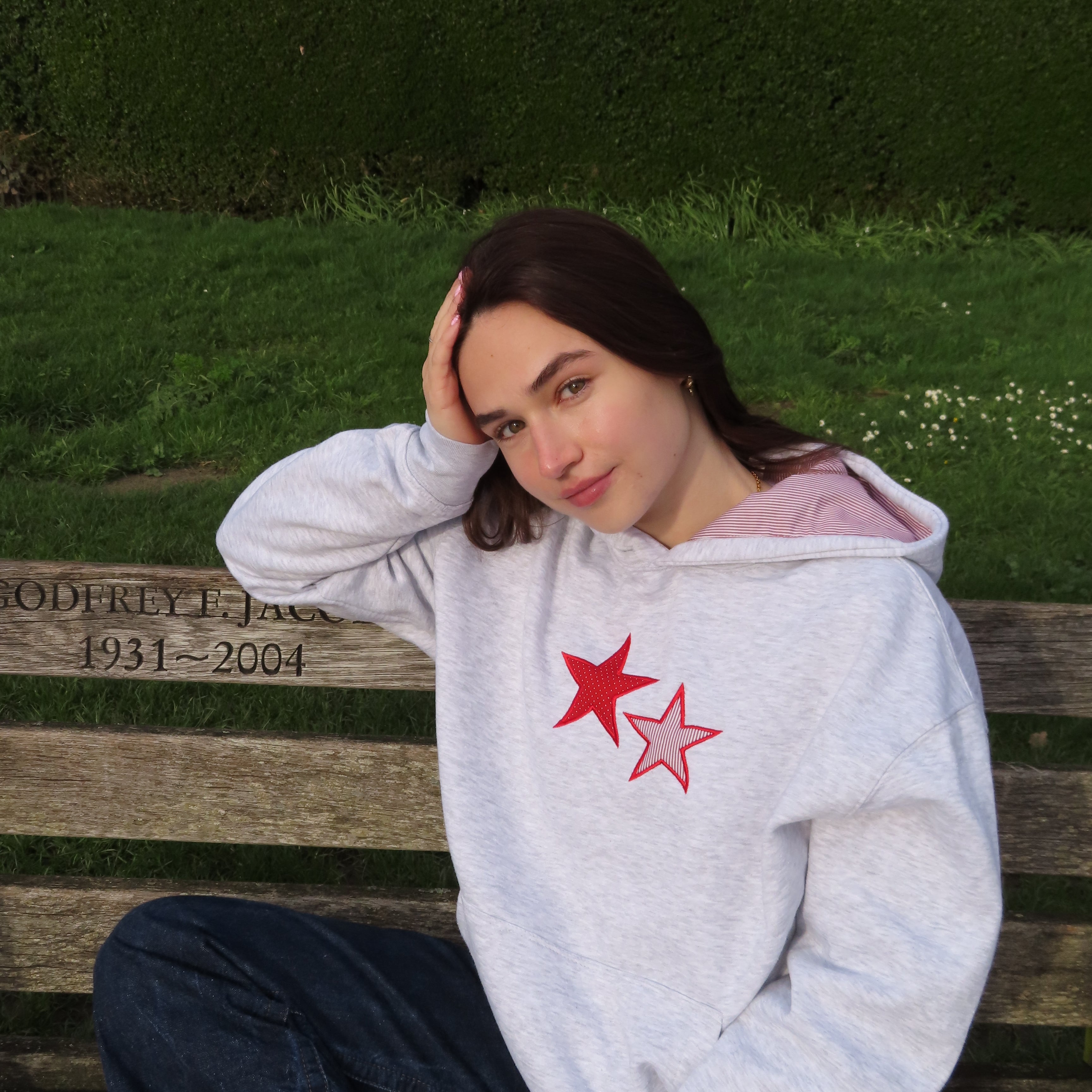 The YLH Star Hoodie - Red